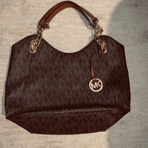 Like new Michael Kors leather purse